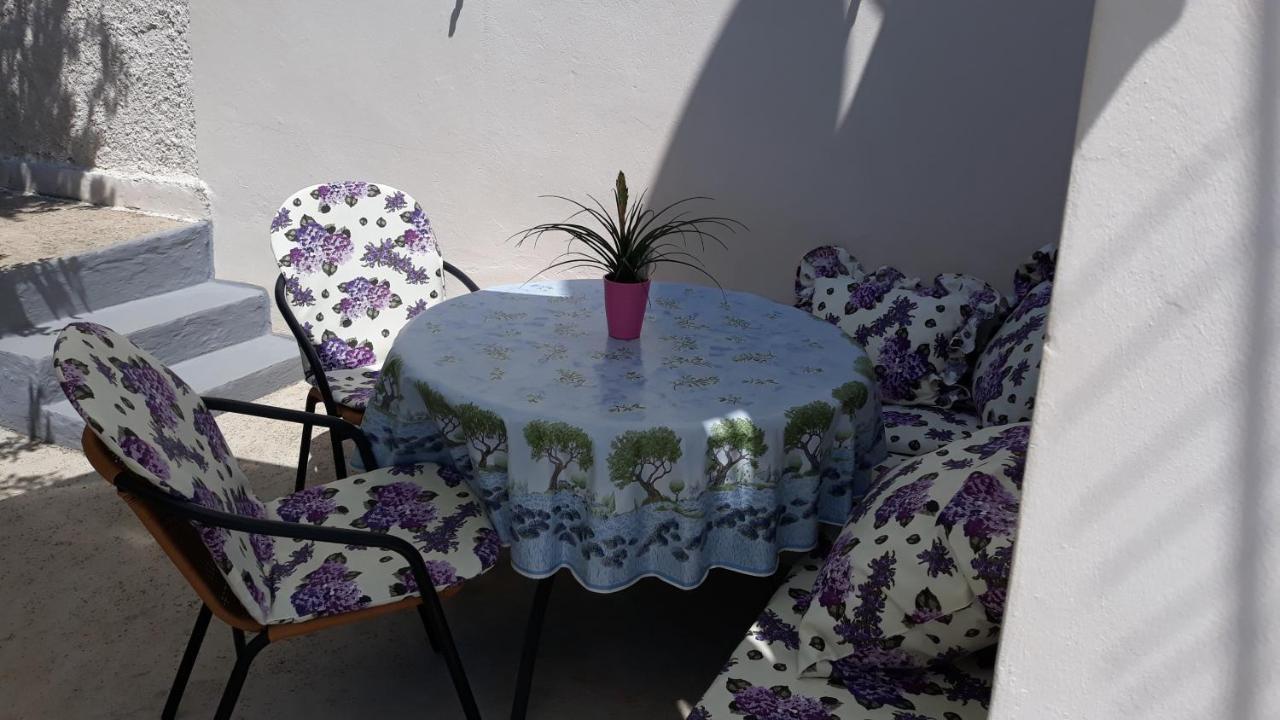 Mini Apartment Petra - Rooms Purple & Green With Kitchen And Garden Dubrovnik Exteriör bild